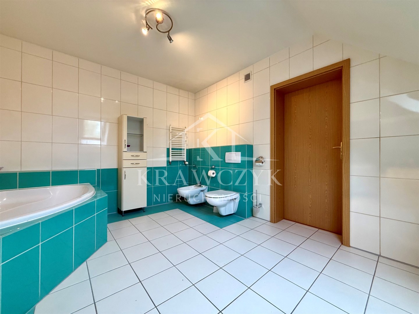 Gumieńce, Wolnostojący, Lokalizacja,Infrastruktura (14)