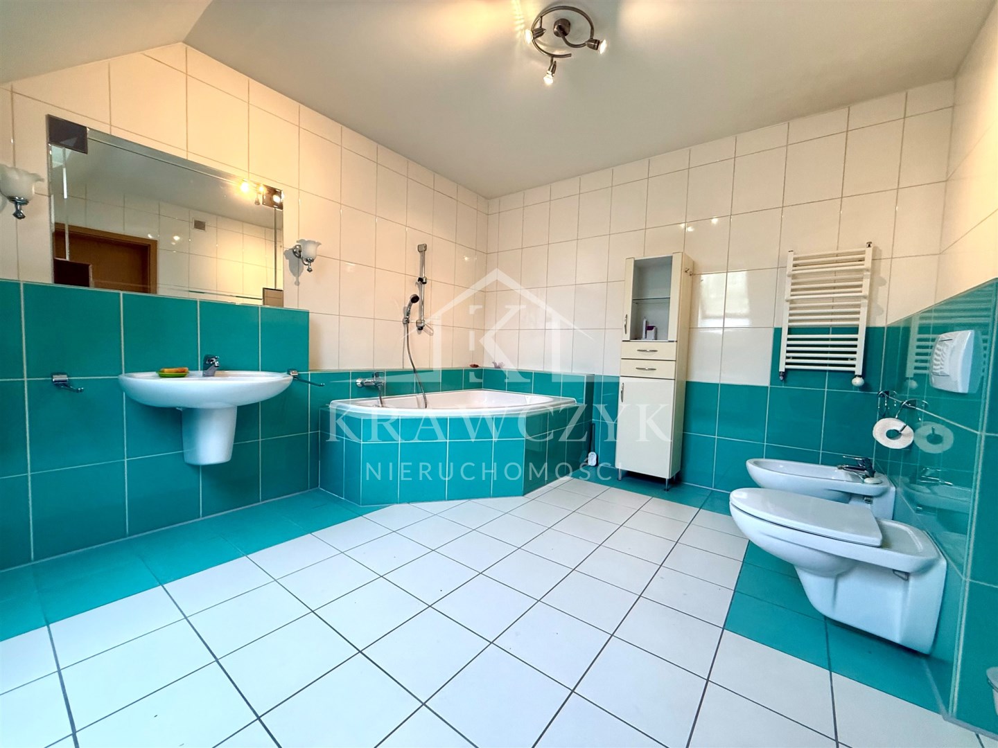 Gumieńce, Wolnostojący, Lokalizacja,Infrastruktura (15)