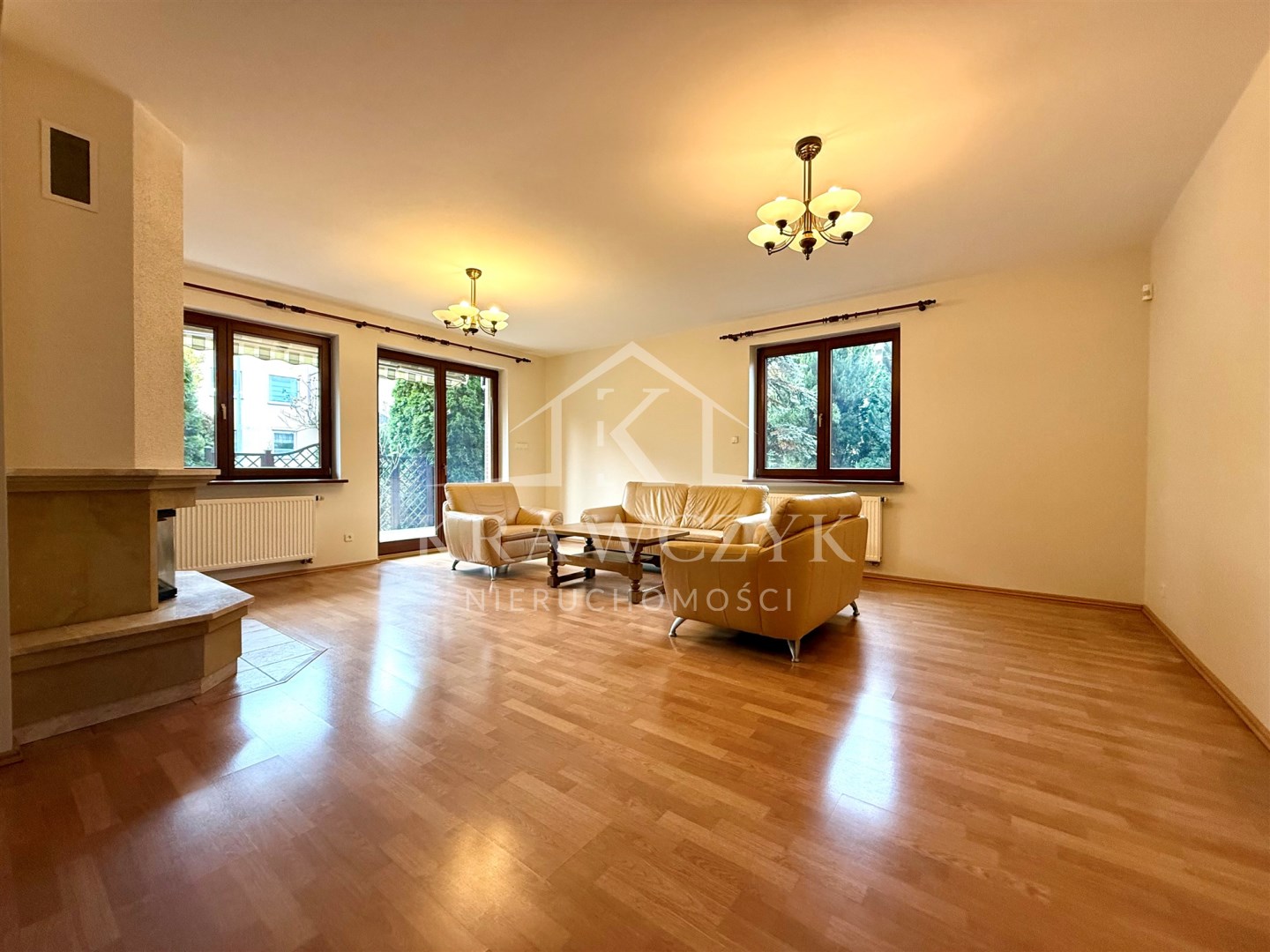 Gumieńce, Wolnostojący, Lokalizacja,Infrastruktura (2)