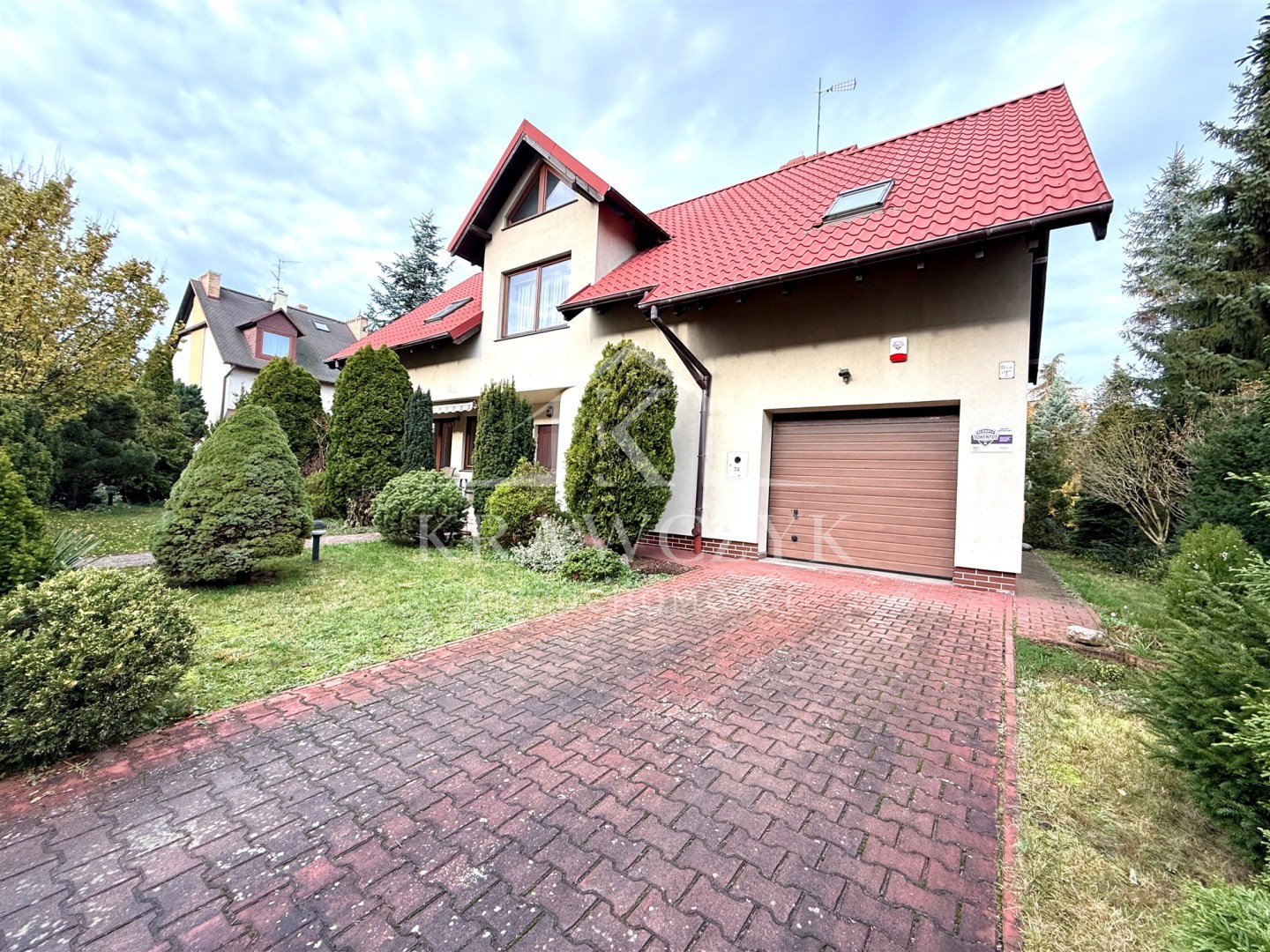 Gumieńce, Wolnostojący, Lokalizacja,Infrastruktura (21)