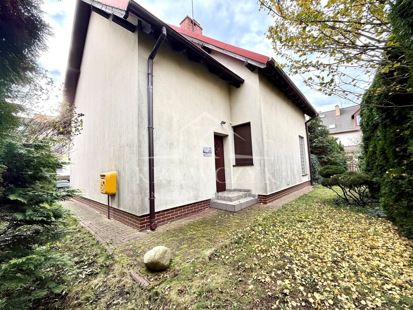 Gumieńce, Wolnostojący, Lokalizacja,Infrastruktura (24)