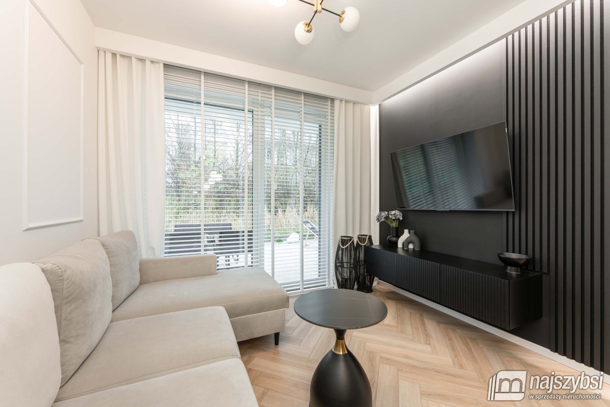 Gąski-apartament obok plaży z prywatnym ogródkiem! (1)