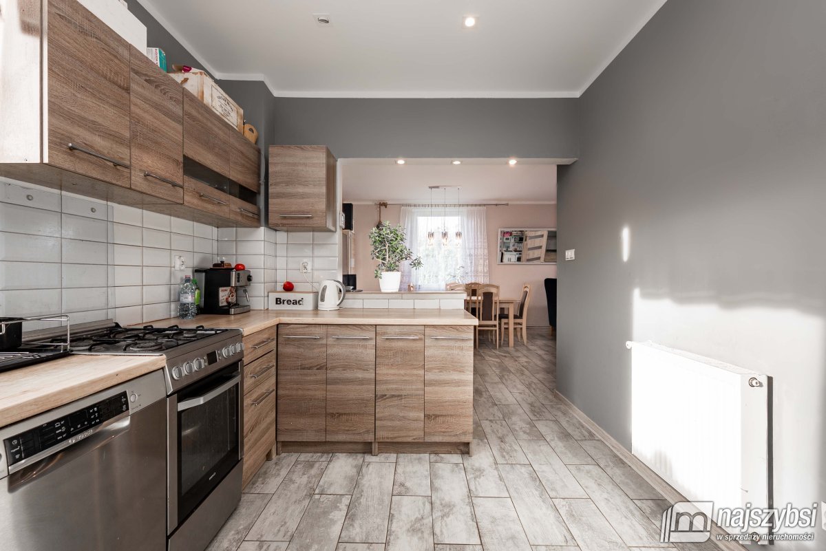 KAMOSOWO - DOM BLISKO BIAŁOGARDU Z DZIAŁKĄ 703 m² (11)