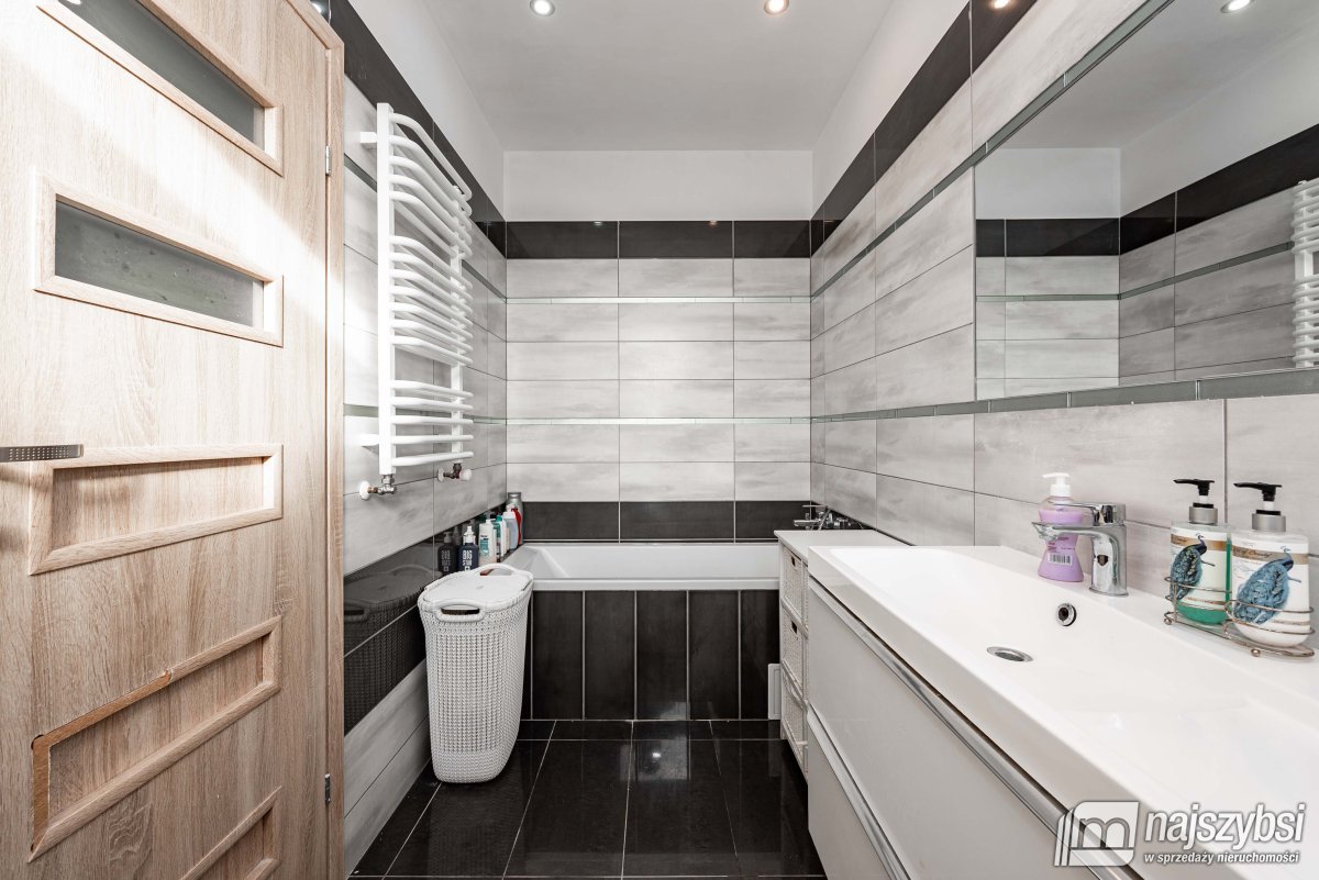 KAMOSOWO - DOM BLISKO BIAŁOGARDU Z DZIAŁKĄ 703 m² (16)