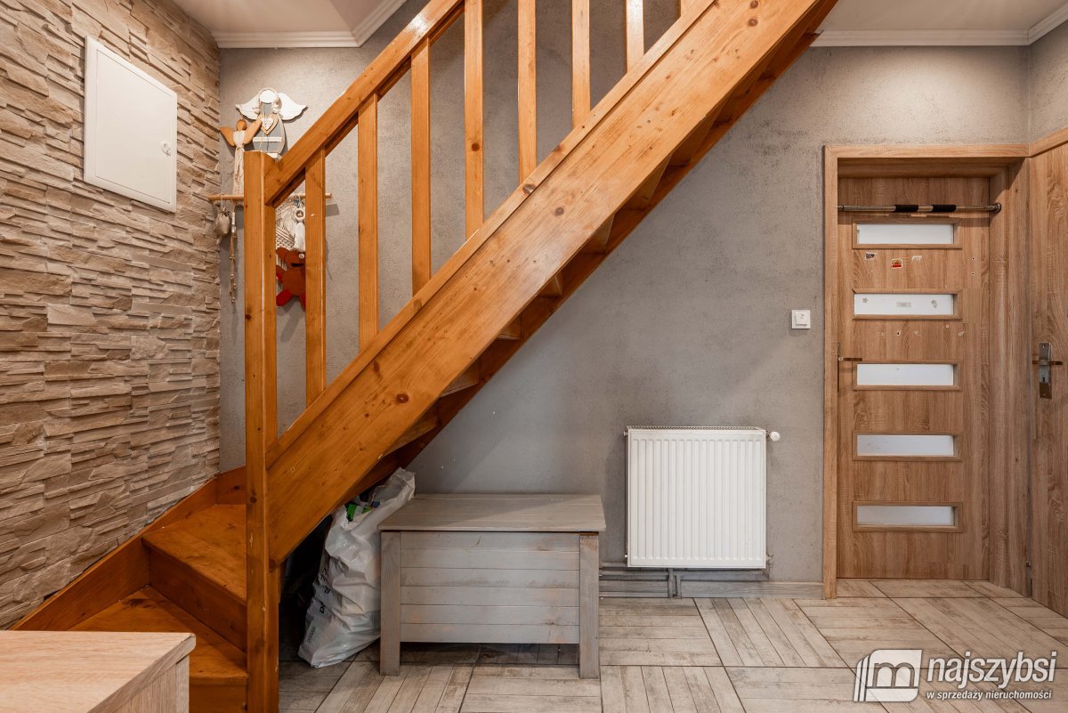 KAMOSOWO - DOM BLISKO BIAŁOGARDU Z DZIAŁKĄ 703 m² (18)