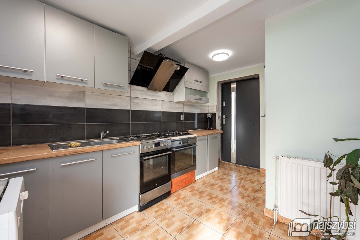 KAMOSOWO - DOM BLISKO BIAŁOGARDU Z DZIAŁKĄ 703 m² (21)