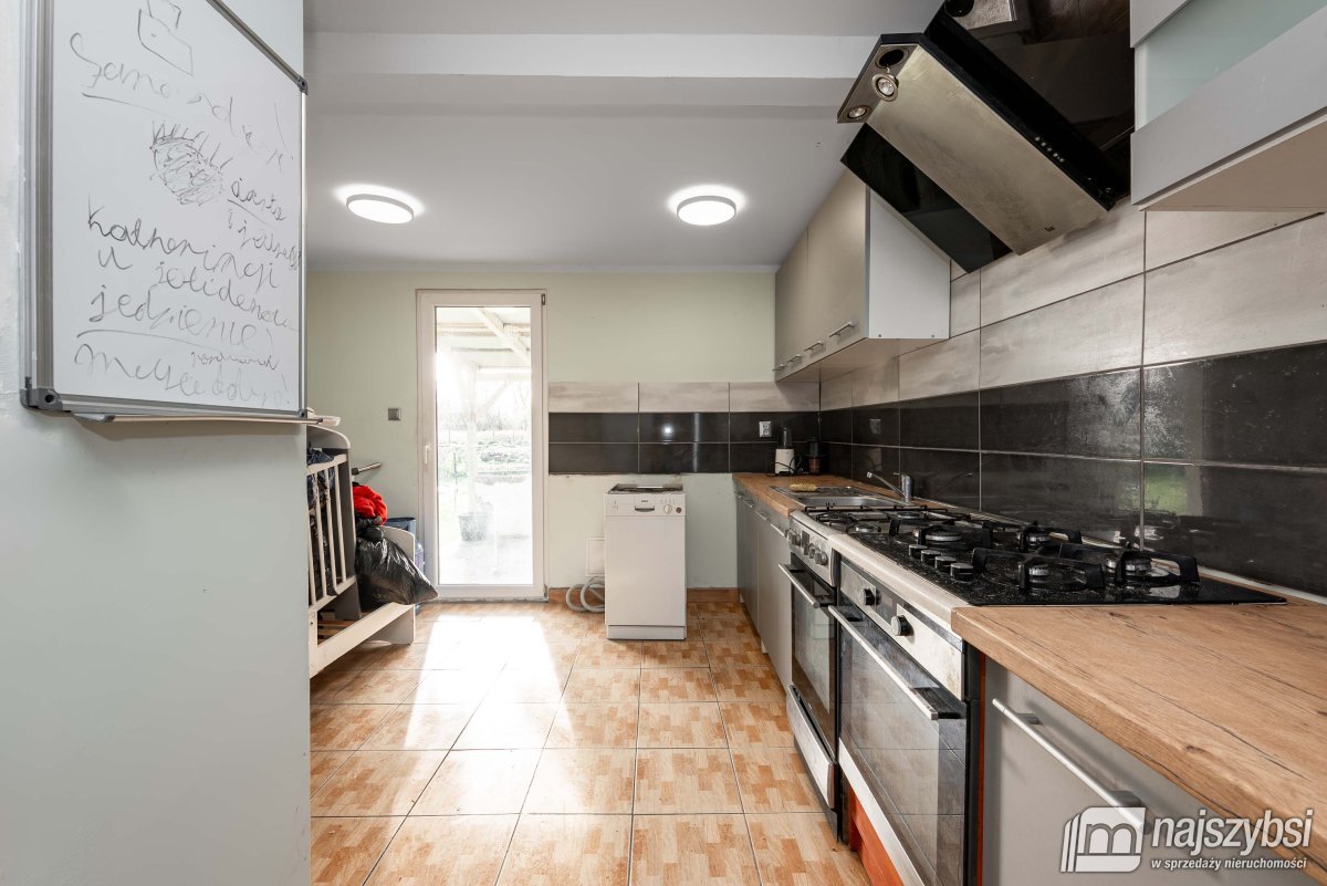 KAMOSOWO - DOM BLISKO BIAŁOGARDU Z DZIAŁKĄ 703 m² (22)