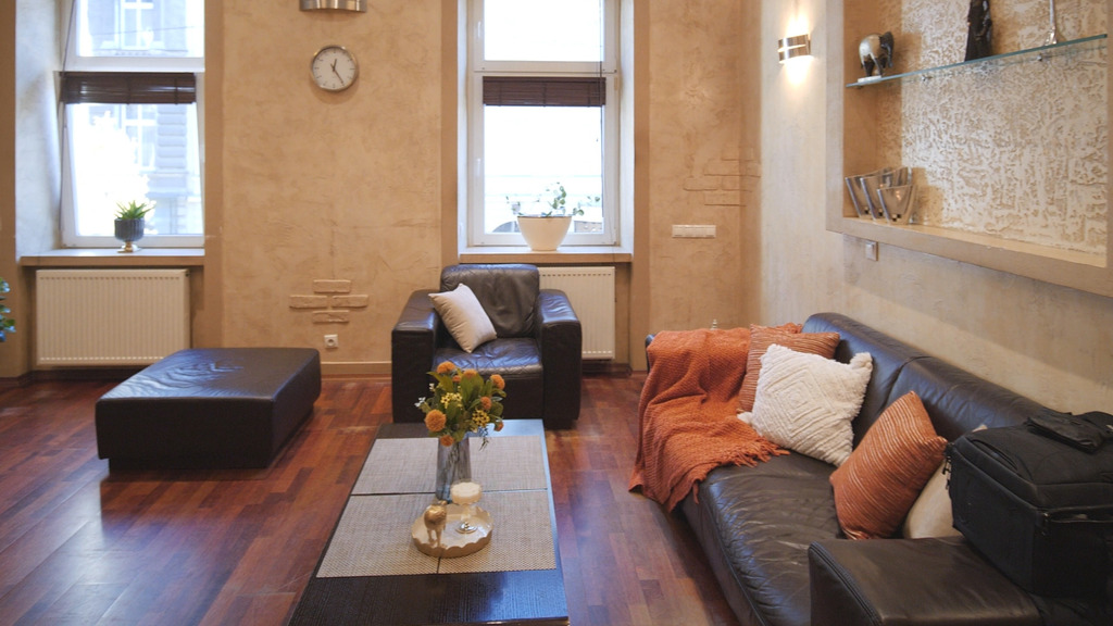 Trzy pokoje w pięknej kamienicy blisko Placu Zgody (1)