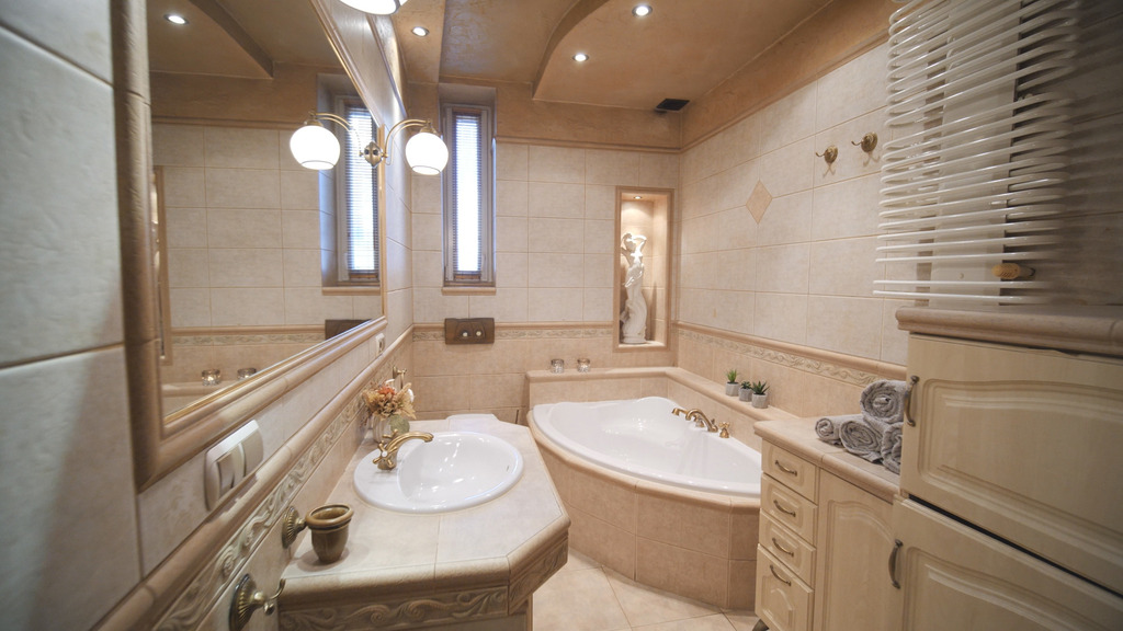 Trzy pokoje w pięknej kamienicy blisko Placu Zgody (5)