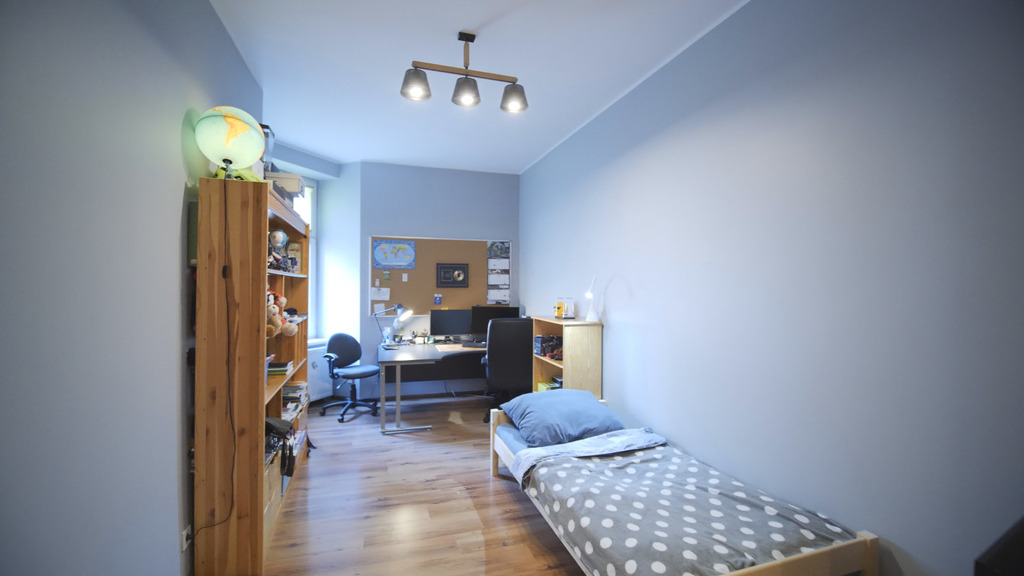 Trzy pokoje w pięknej kamienicy blisko Placu Zgody (6)