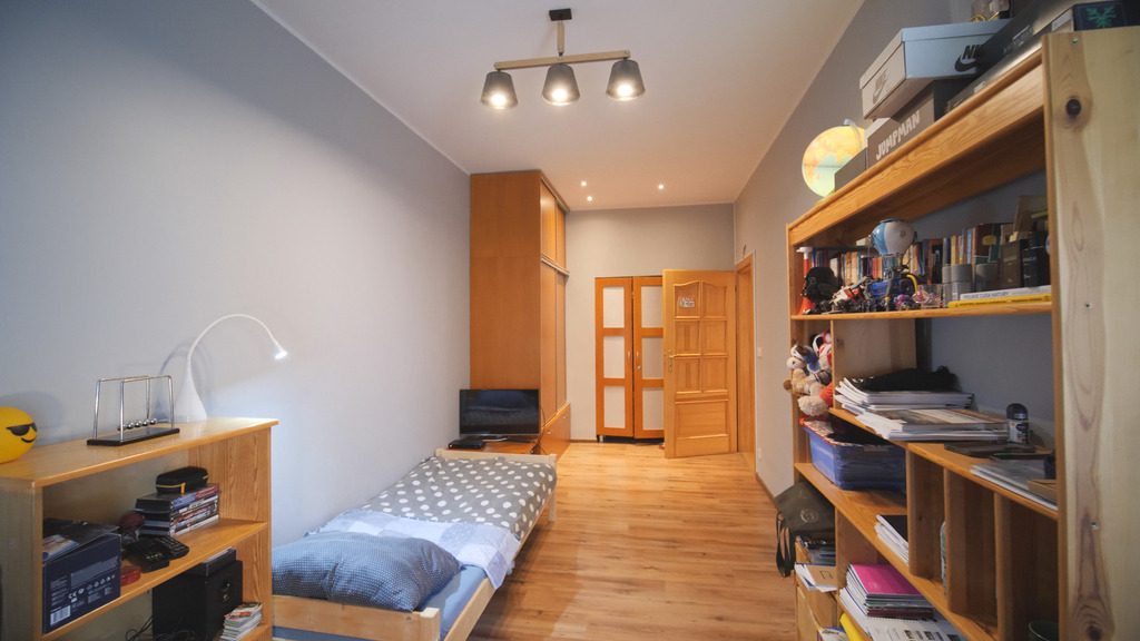 Trzy pokoje w pięknej kamienicy blisko Placu Zgody (7)