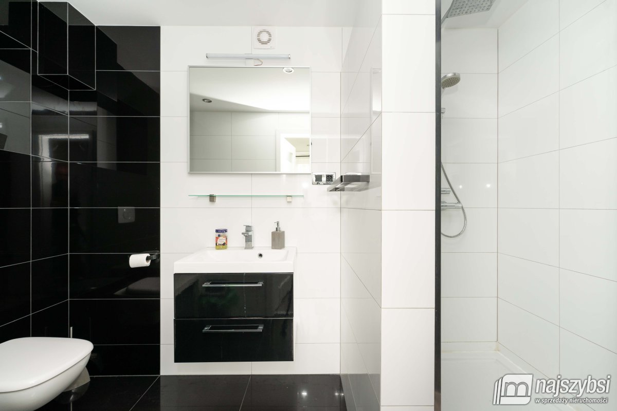 Międzywodzie- dochodowy pensjonat nad morzem (10)