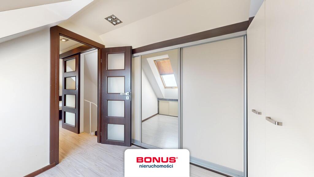 Przecław, 6pok., 2 piwnice, balkon (13)