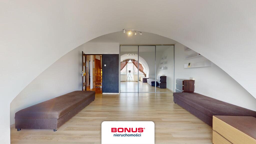 Przecław, 6pok., 2 piwnice, balkon (16)