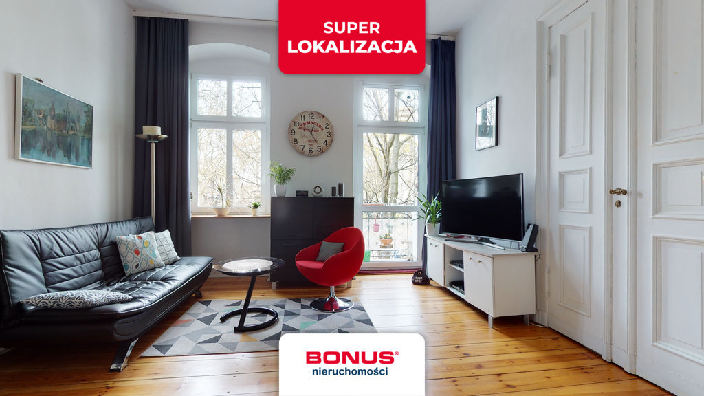 Trzy pokoje na pierwszym piętrze w centrum miasta (1)