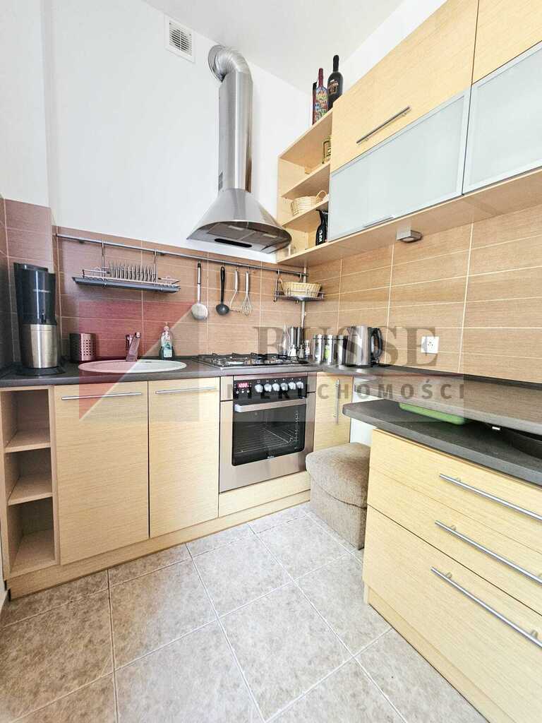 3 pokoje w odrestaurowanej kamiennicy! (8)