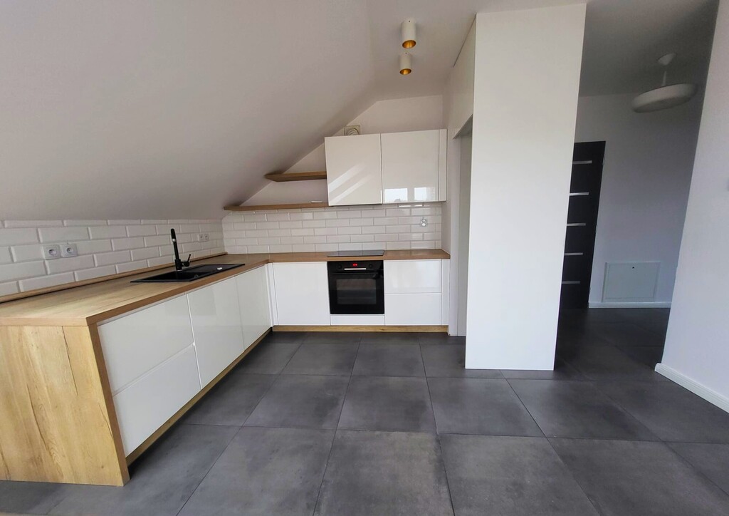 Nowoczesne 3 pokojowe mieszkanie  w centrum (2)