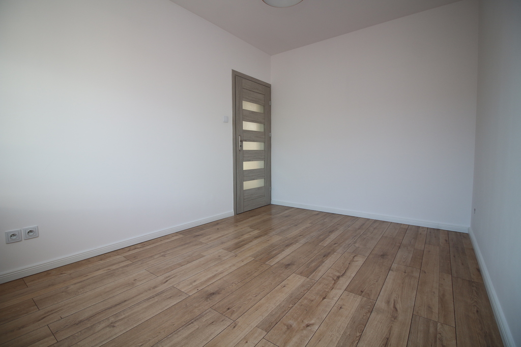 Nowoczesne 3 pokojowe mieszkanie  w centrum (12)