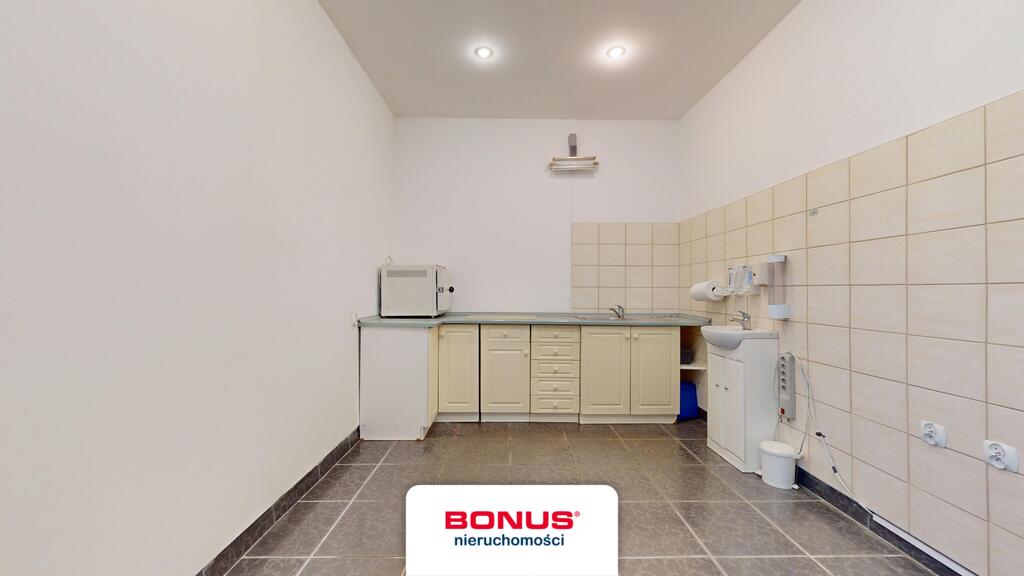 Lokal przy Monte Cassino (3)