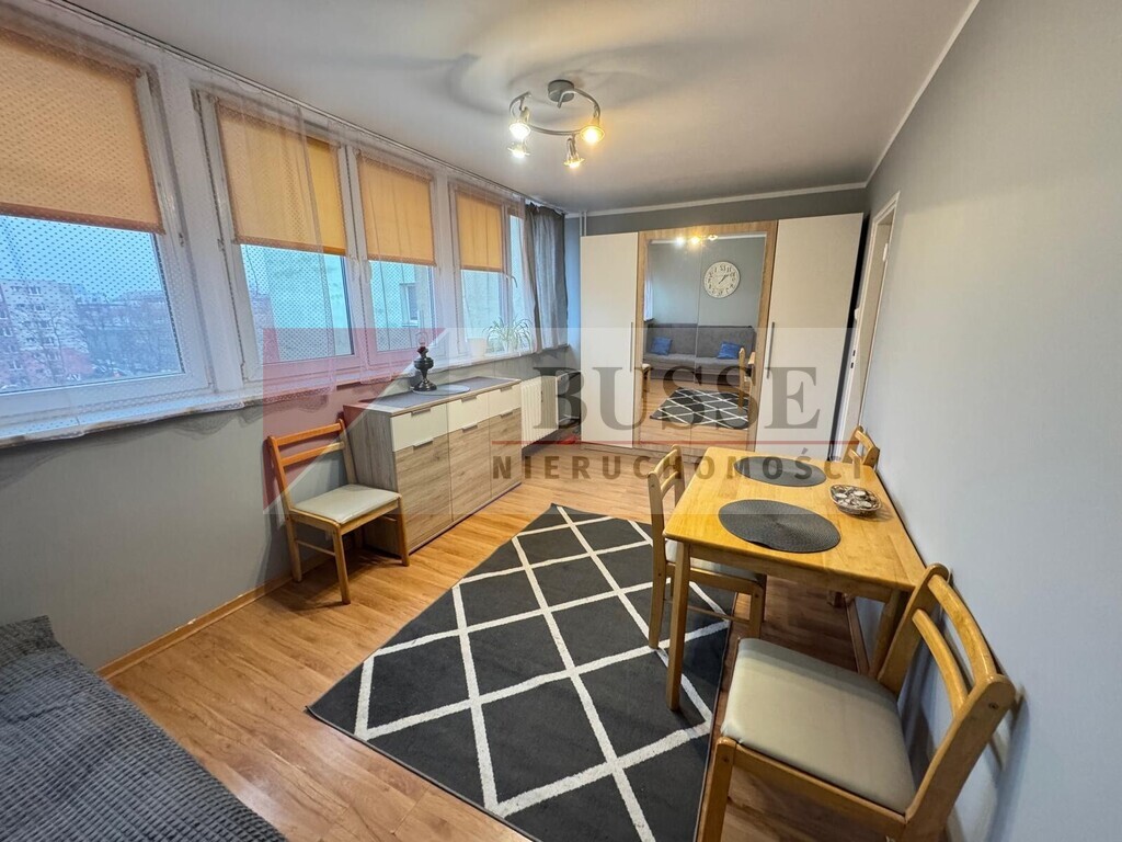 Na wynajem kawalerka w Centrum ul. Krzywoustego (2)