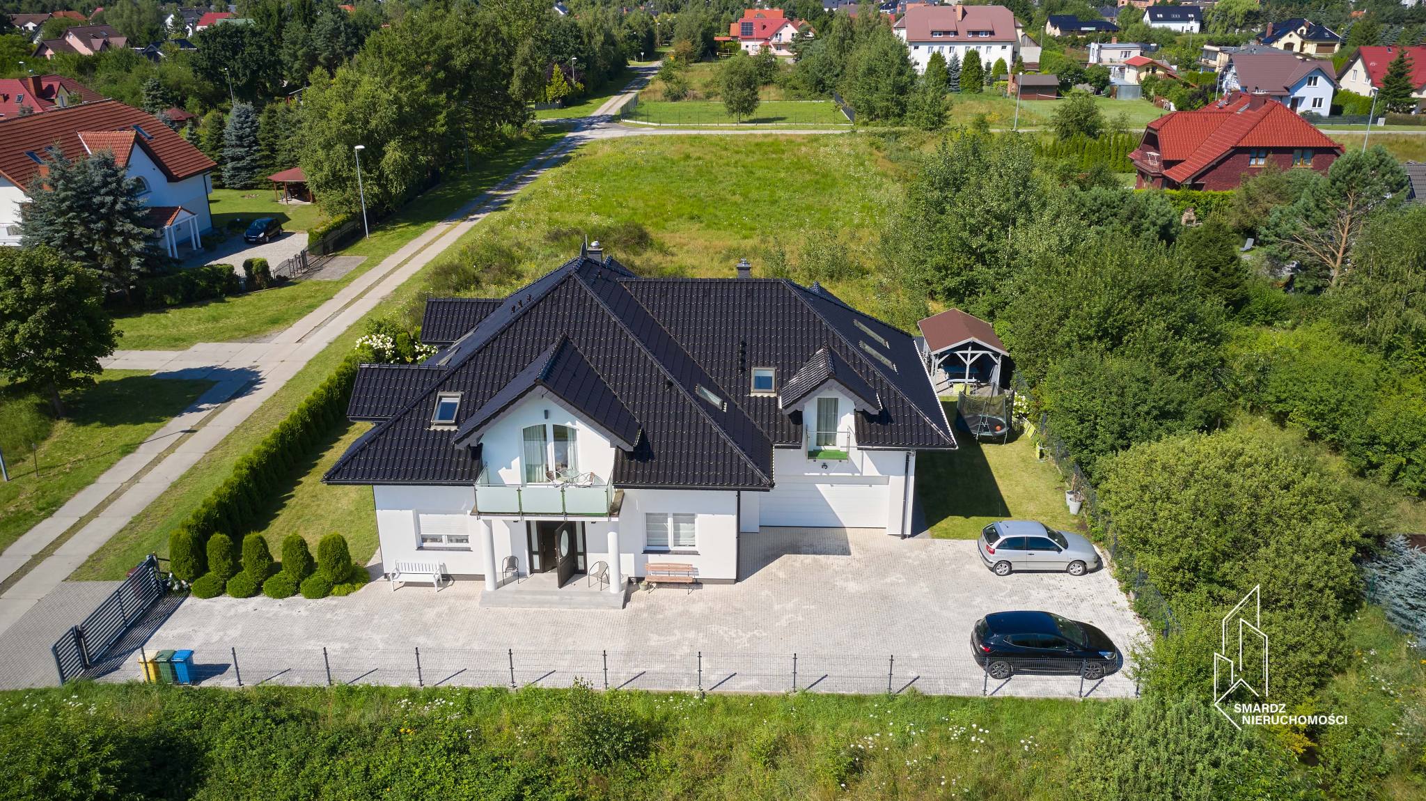 Przestronny dom jednorodzinny w Grzybowie k. Kołobrzegu na sprzedaż (140)