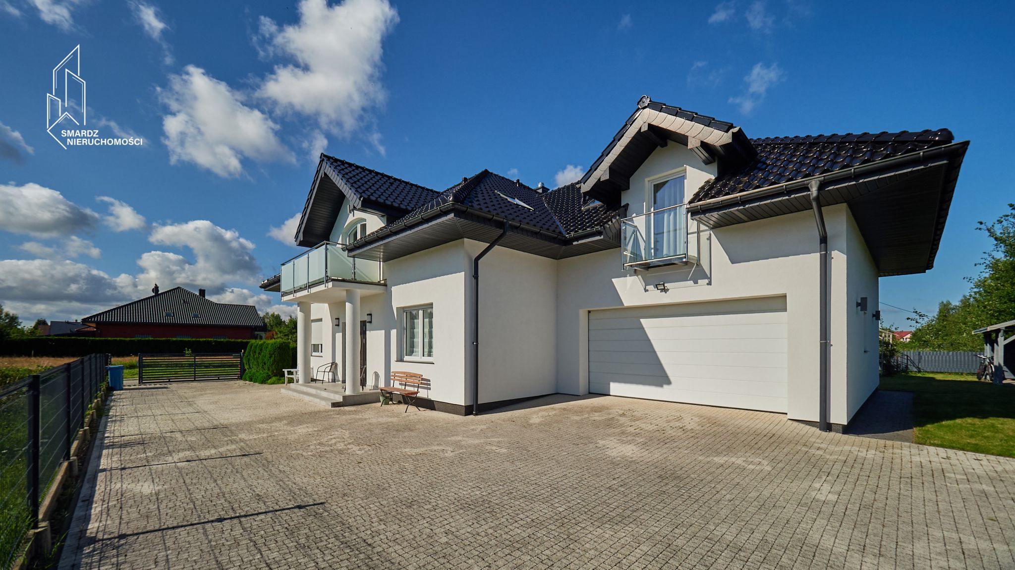 Przestronny dom jednorodzinny w Grzybowie k. Kołobrzegu na sprzedaż (200)