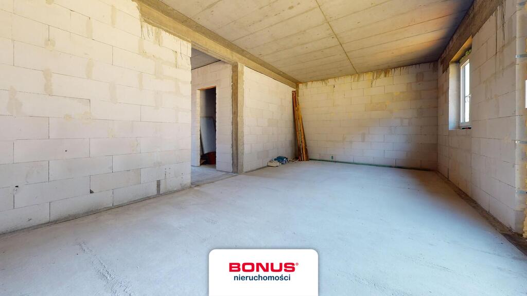 Połowa bliźniaka na sprzedaż – nowoczesny dom z os (2)