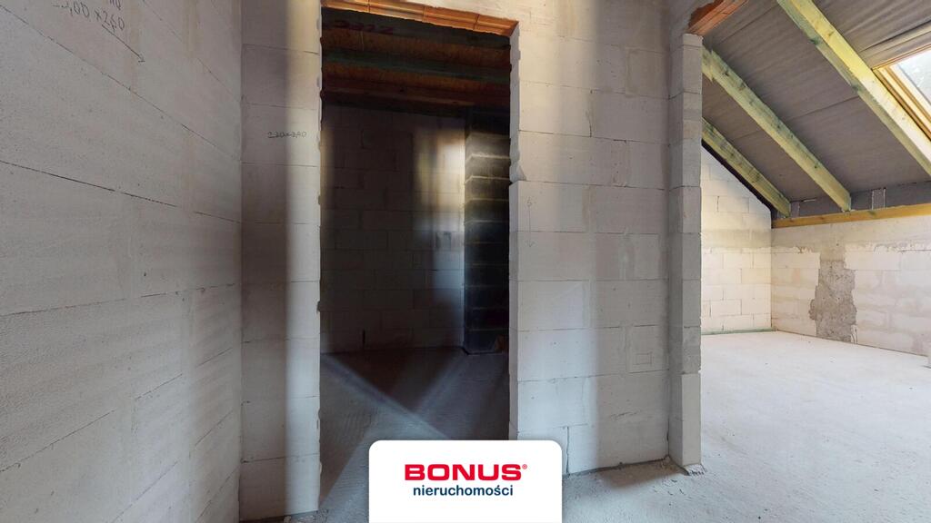 Połowa bliźniaka na sprzedaż – nowoczesny dom z os (9)