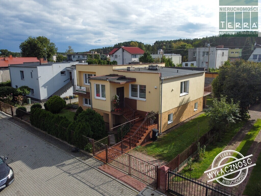 Wygodny dom dla 4 osobowej rodziny. (2)