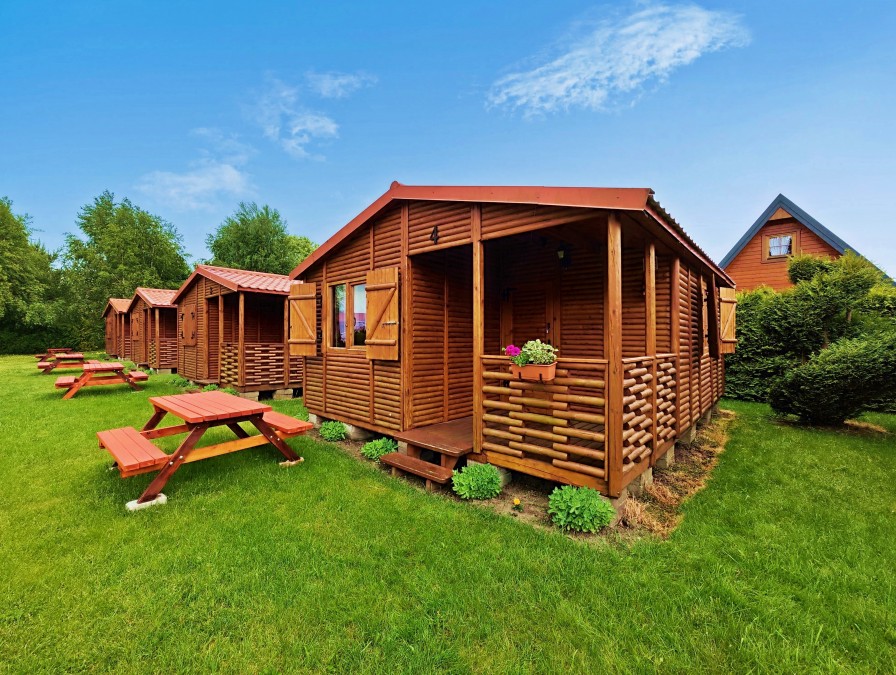 działka 4221m + 10 domków + budynek własciciela i inne (7)