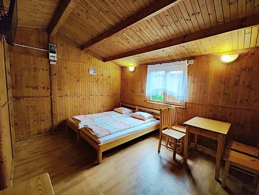 działka 4221m + 10 domków + budynek własciciela i inne (11)