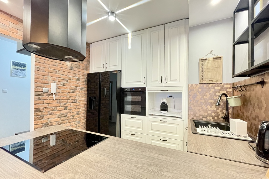 Mieszkanie 3-pokojowe z dwoma miejscami park. (7)