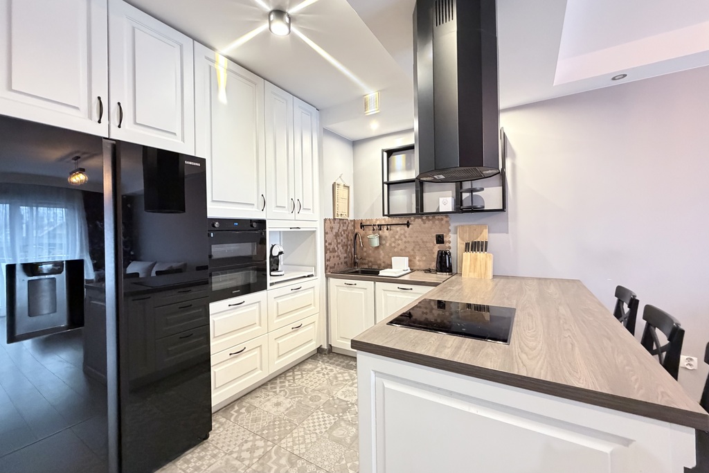 Mieszkanie 3-pokojowe z dwoma miejscami park. (6)