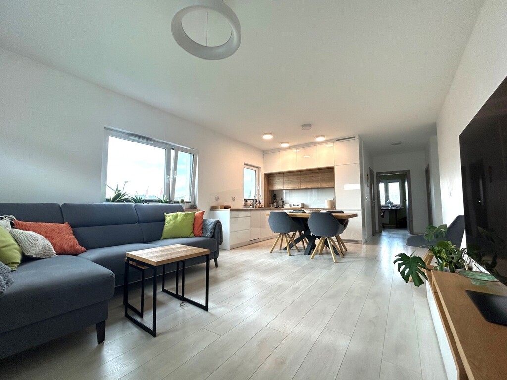 Komfortowe mieszkanie w nowym apartamentowcu (3)