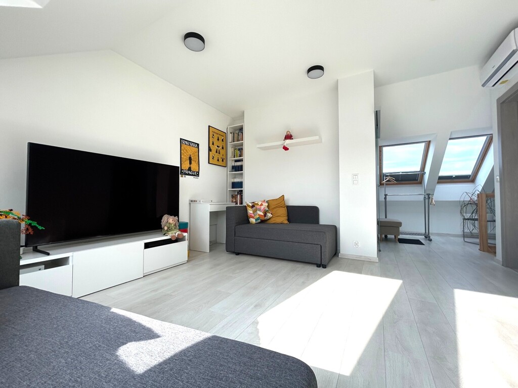 Komfortowe mieszkanie w nowym apartamentowcu (15)