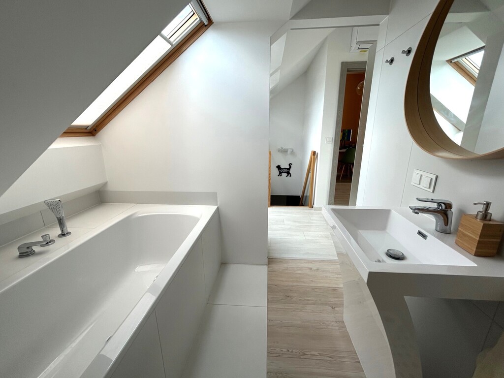 Komfortowe mieszkanie w nowym apartamentowcu (17)