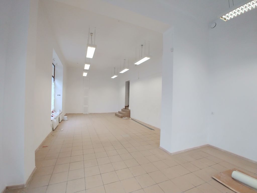 Lokal  z czytelną lokalizacją! Centrum, 120 m2 (1)