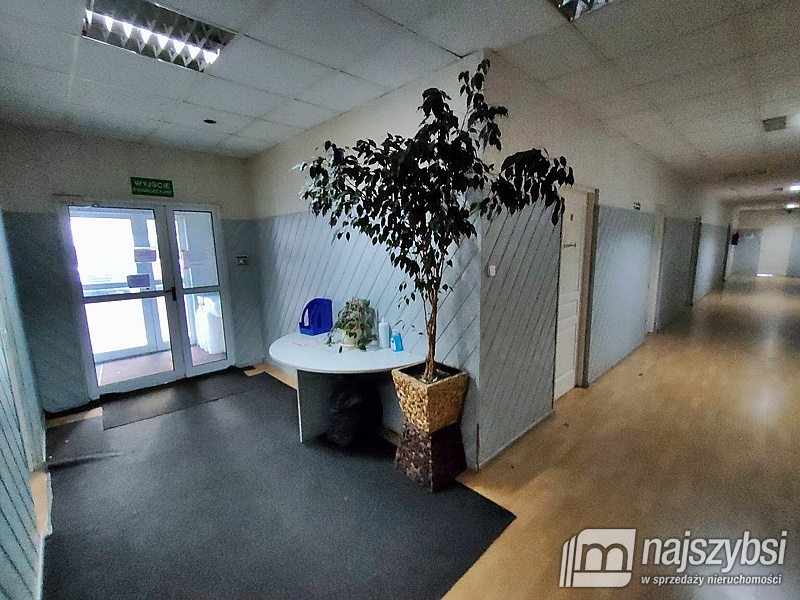 Załom - LOKAL UŻYTKOWY NA WYNAJEM NA PRAWOBRZEŻU (1)