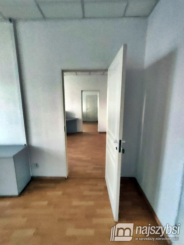 Załom - LOKAL UŻYTKOWY NA WYNAJEM NA PRAWOBRZEŻU (5)