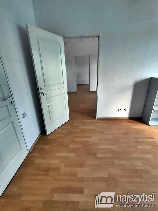 Załom - LOKAL UŻYTKOWY NA WYNAJEM NA PRAWOBRZEŻU (7)