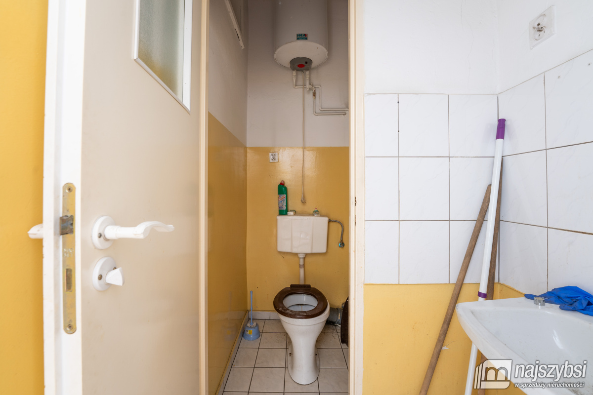 RESKO LOKAL NA WYNAJEM 140 M2 (16)