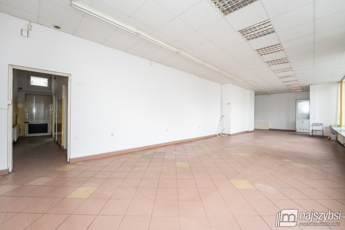 RESKO LOKAL NA WYNAJEM 140 M2 (5)