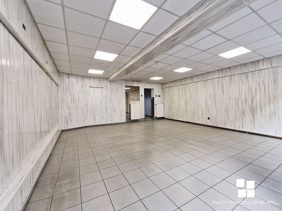 Lokal przy deptaku. Centrum Darłowa (5)