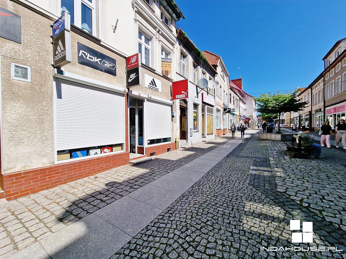 Lokal przy deptaku. Centrum Darłowa (8)
