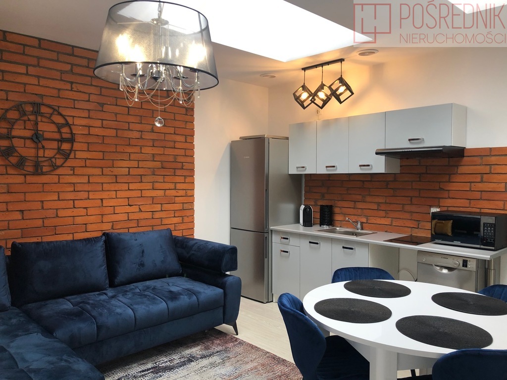 Kawalerka w Centrum z Klimatyzacją (1)