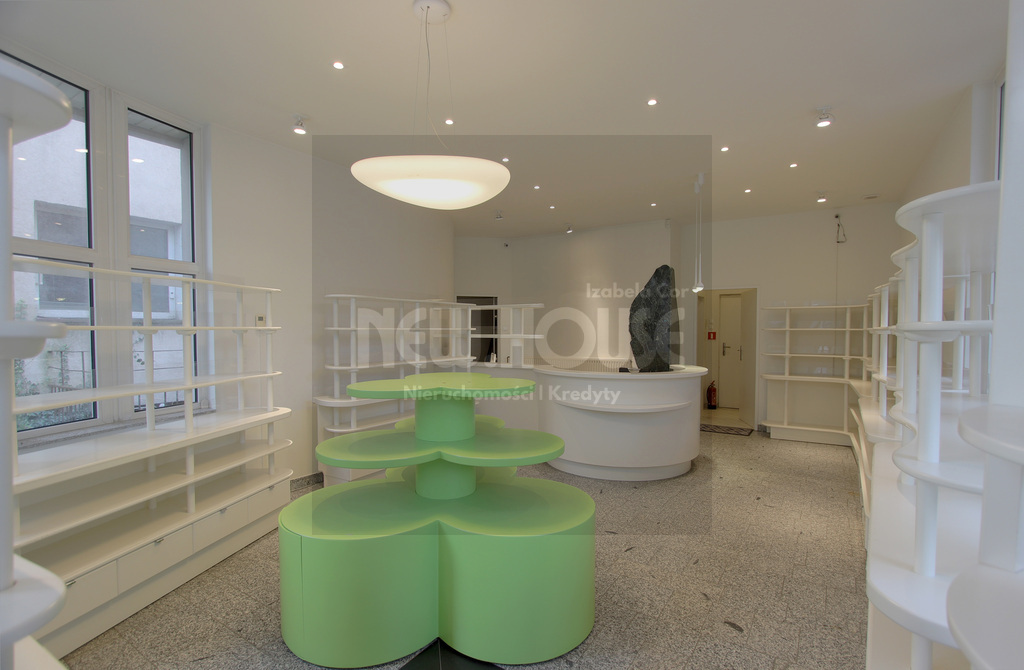 Lokal przy Bramie Portowej - duże witryny! (4)