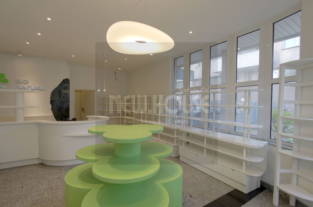 Lokal przy Bramie Portowej - duże witryny! (6)