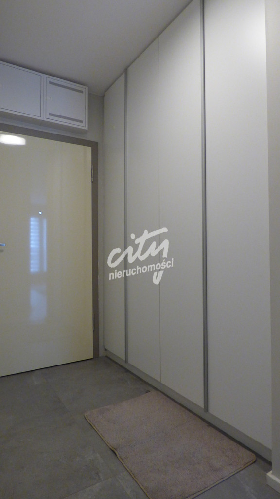 NOWE 2 POK. Z BALKONEM NA STARYM MIEŚCIE (10)