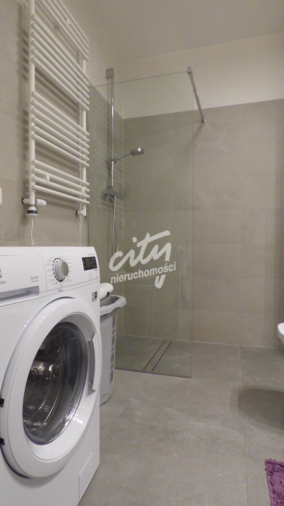 NOWE 2 POK. Z BALKONEM NA STARYM MIEŚCIE (11)