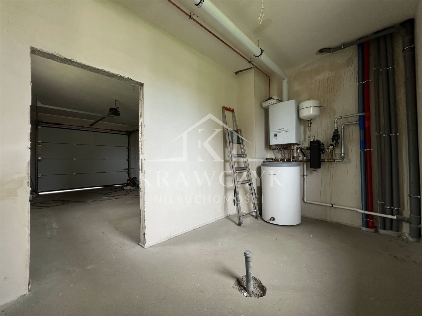 Dom wolnostojący z garażem w bryle na sprzedaż (7)